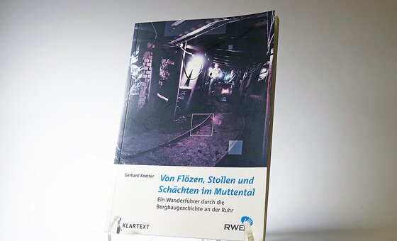 Buch Von Flözen, Stollen und Schächten im Muttental (393) 6,95 €.jpg